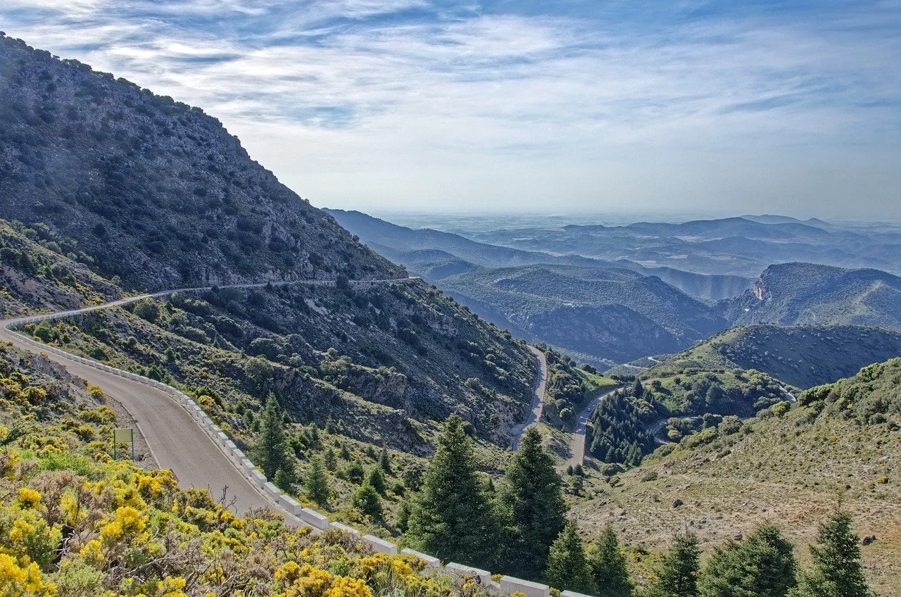 Paisaje pintoresco sobre la comunidad autónoma